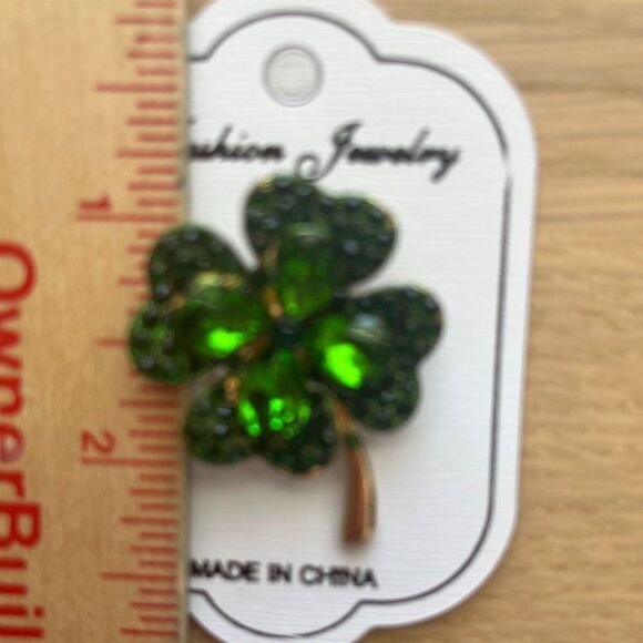 Green Jewelry Rhinestone Crystal Four Leaf Clover Brooch - Picture 5 of 5